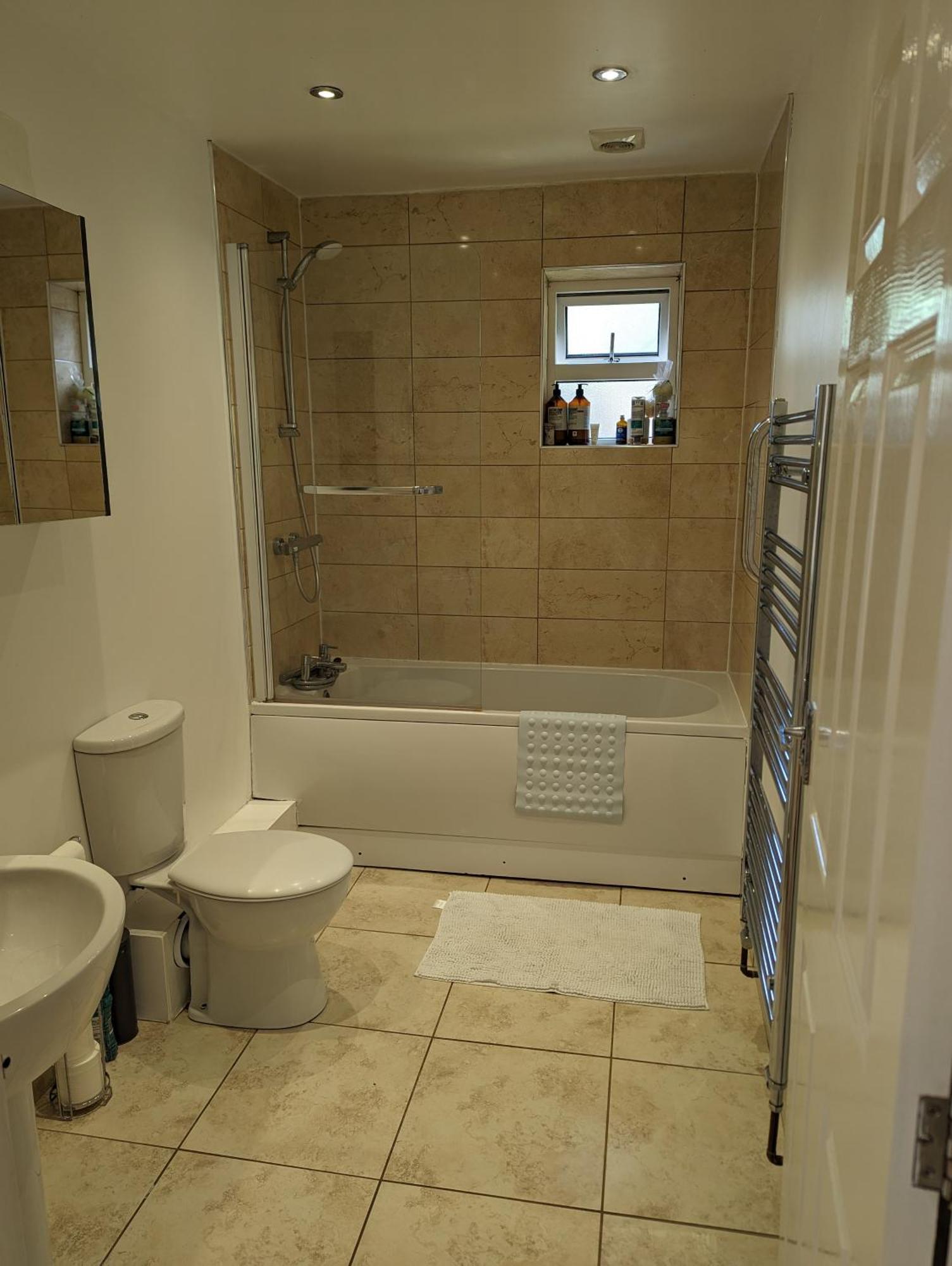 Peaceful Glastonbury Bungalow - Ideally Located Exteriör bild
